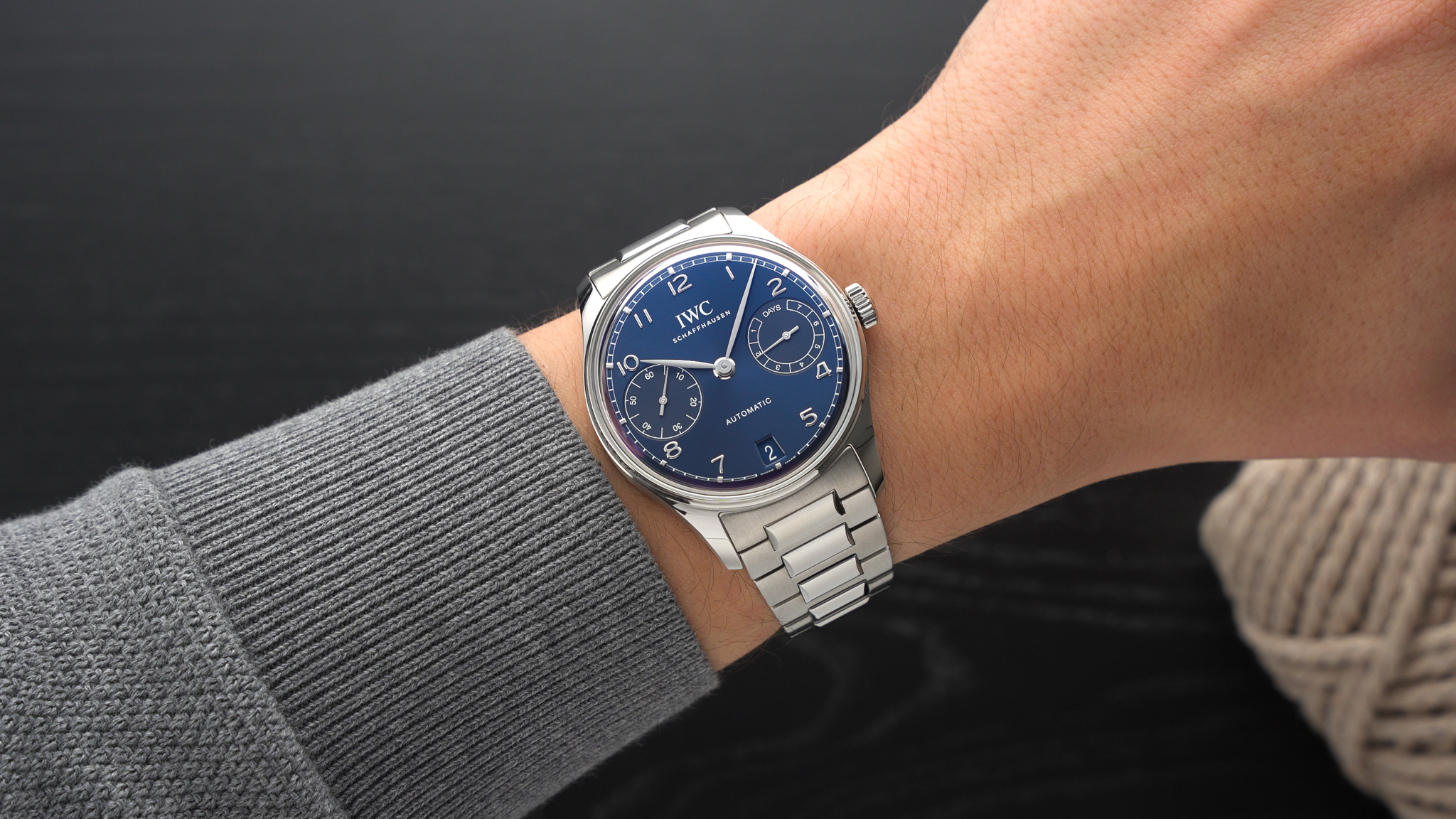 product-gallery-carousel-0